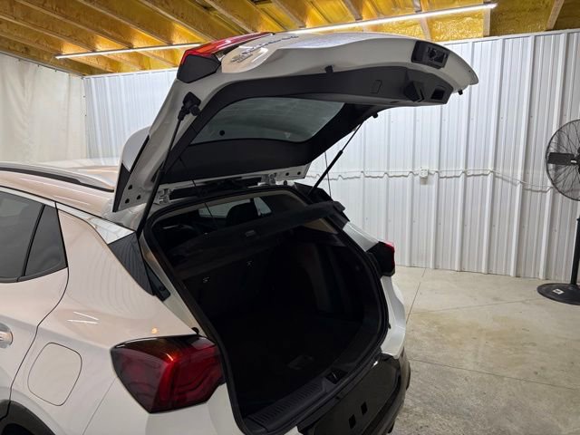 Used 2024 Buick Encore GX Sport Touring AWD/4WD image 10