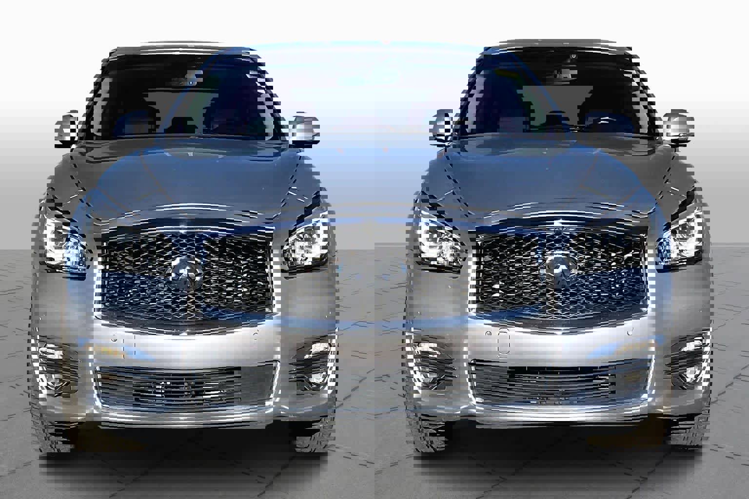 Used 2019 INFINITI Q70 L 3.7 w/ Sensory Package image 3