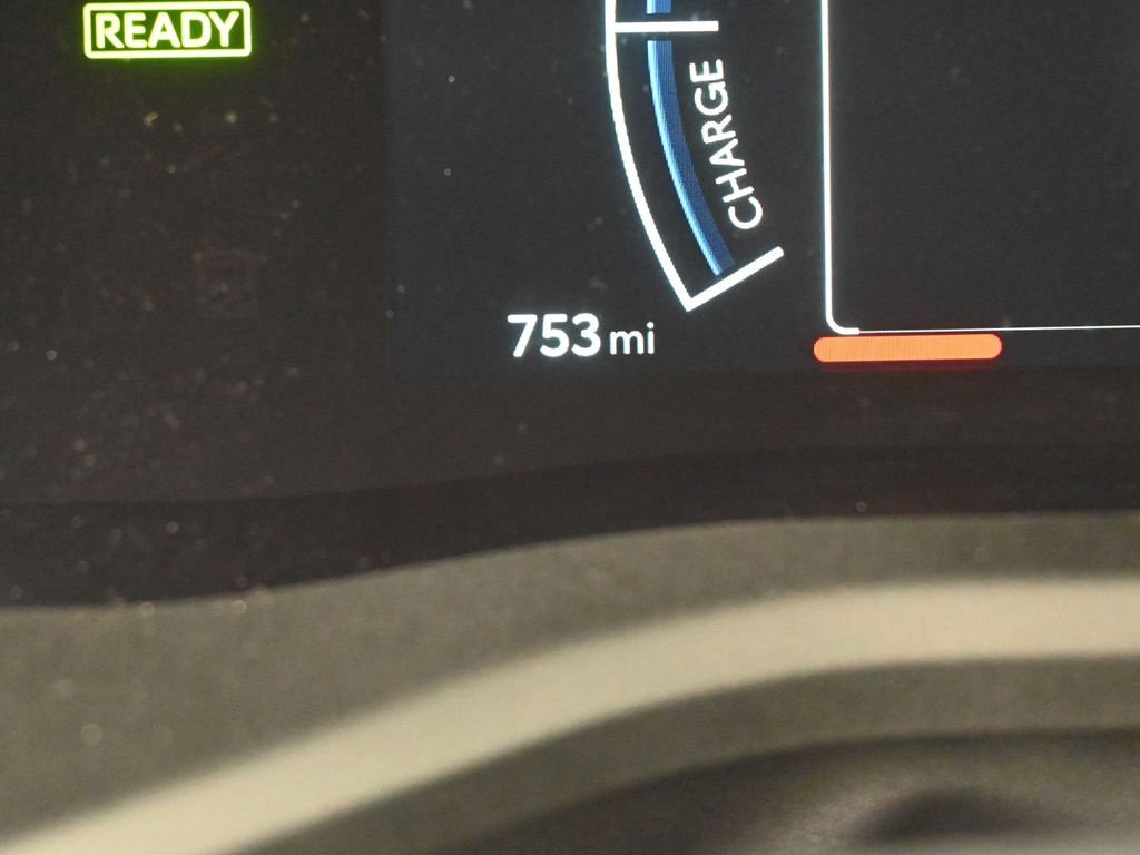 Certified 2025 Toyota Camry SE image 18