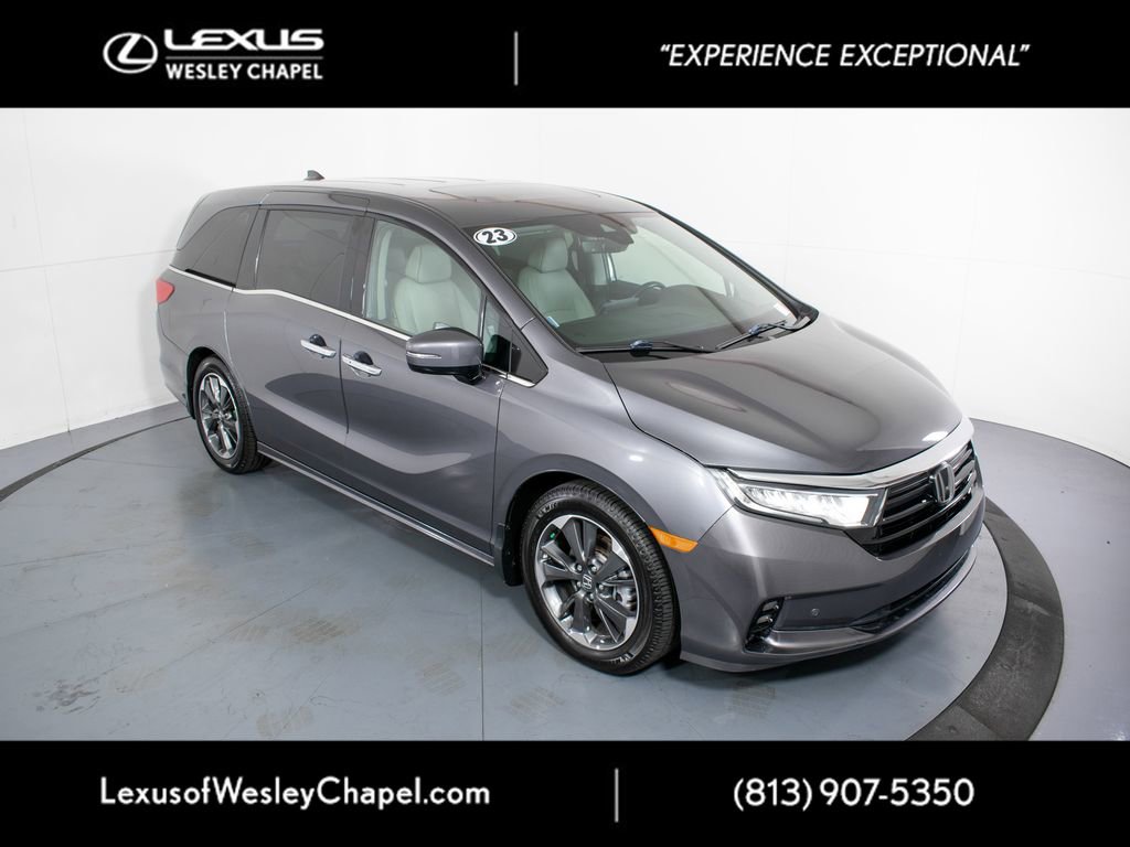 Used 2023 Honda Odyssey Elite image 2