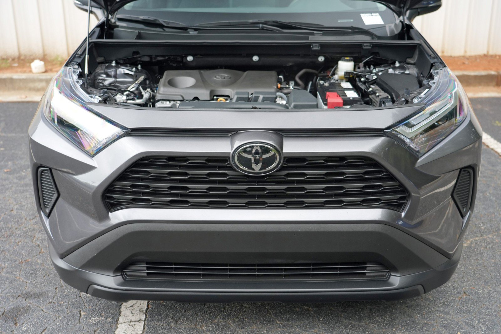 Used 2024 Toyota RAV4 XLE FWD image 7