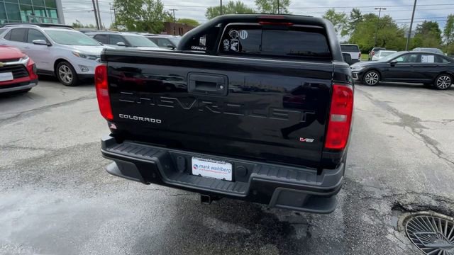 Used 2021 Chevrolet Colorado Z71 w/ Z71 Midnight Edition AWD/4WD image 9