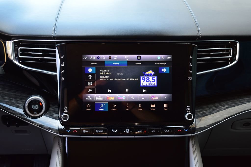 Used 2022 Jeep Wagoneer Series III w/ Premium Group I image 41