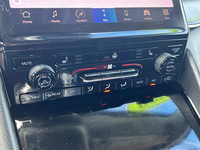 Used 2022 Jeep Grand Cherokee L Limited image 32