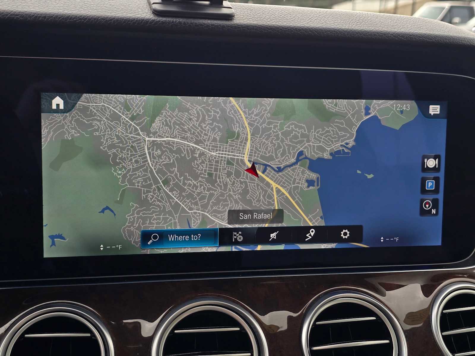 Used 2022 Mercedes-Benz E 350 Sedan image 31