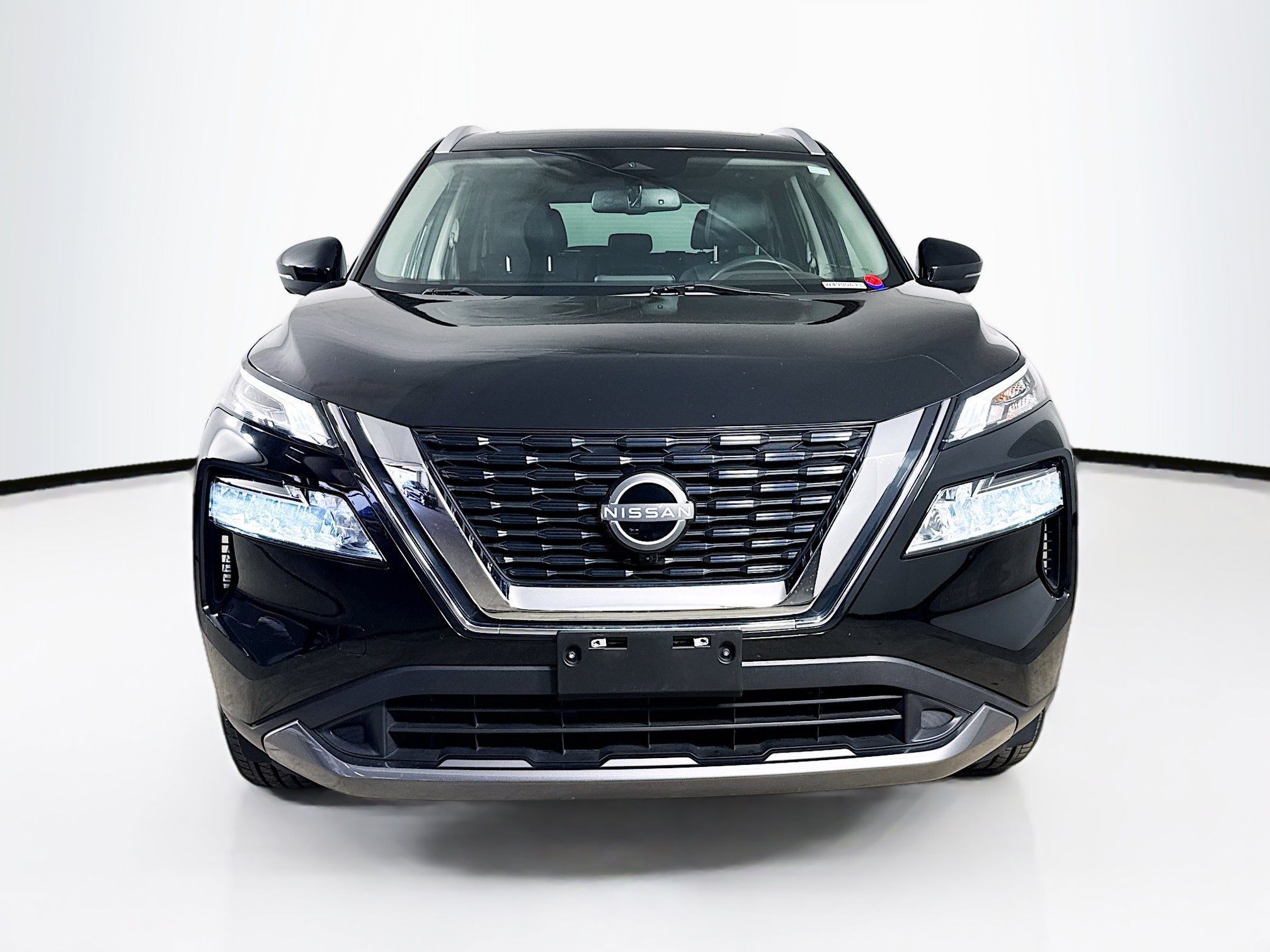 Used 2023 Nissan Rogue SL AWD/4WD image 3