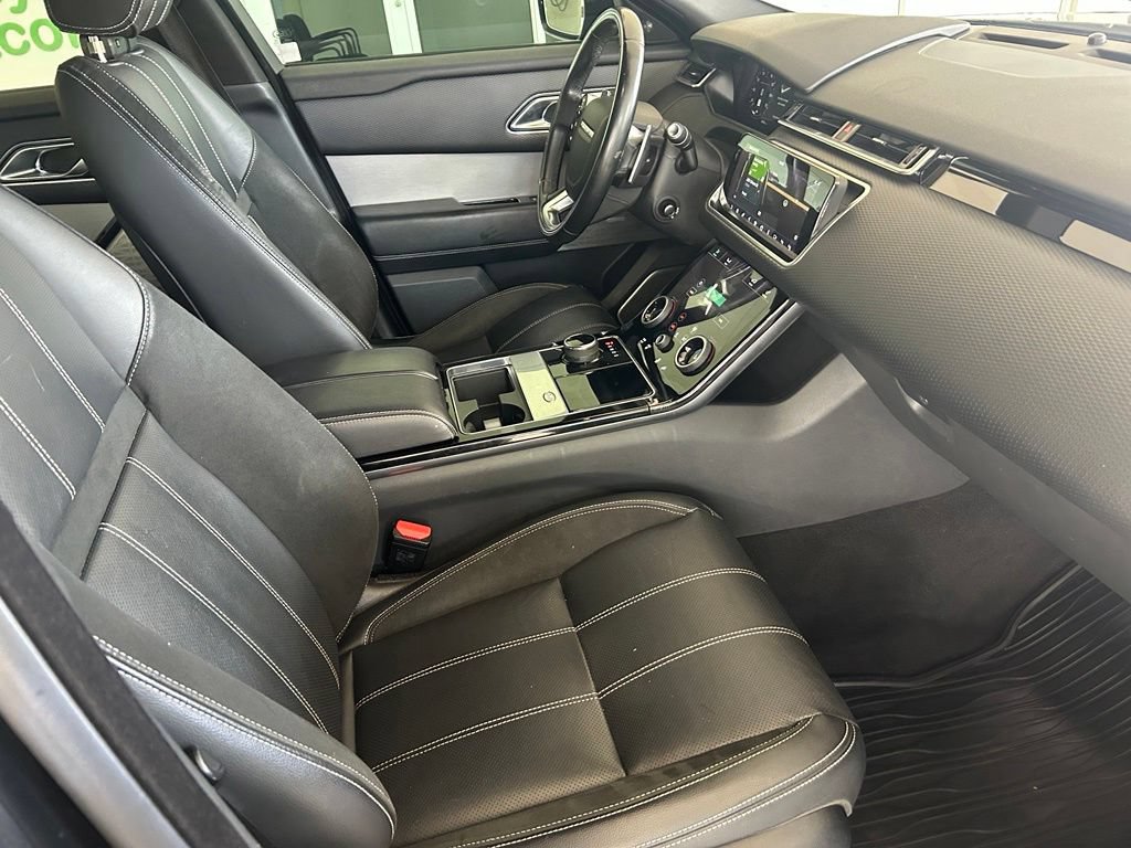 Used 2019 Land Rover Range Rover Velar R-Dynamic SE AWD/4WD image 29