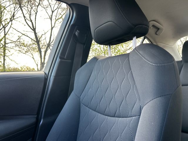 Used 2021 Toyota Corolla LE w/ Carpet Mat Package (TMS) FWD image 27