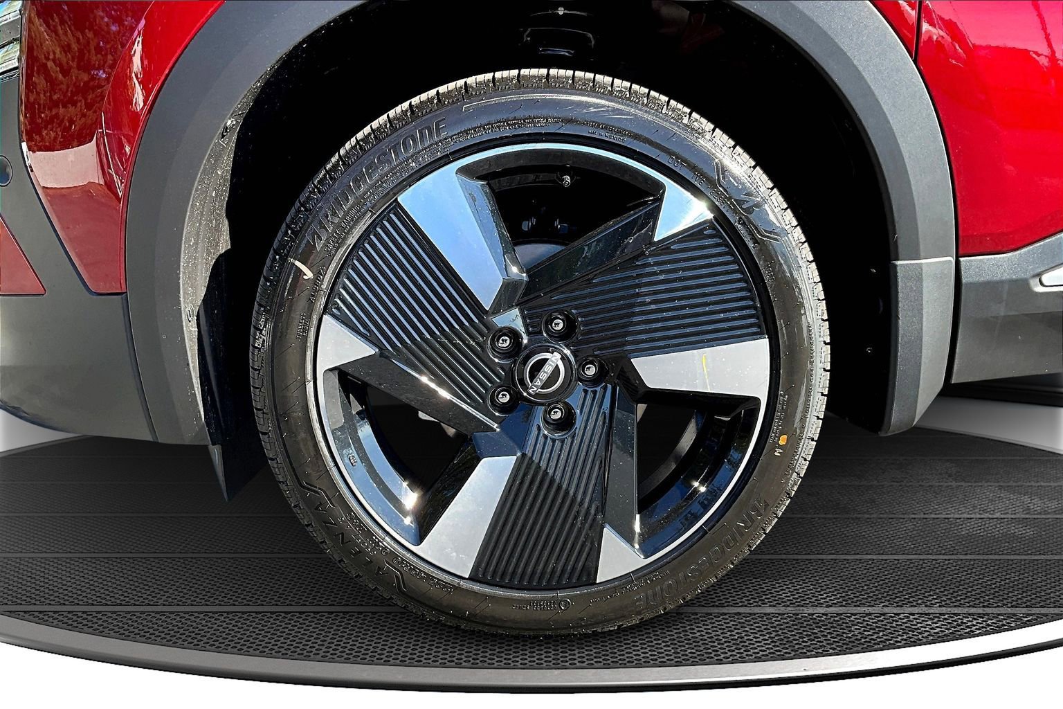 New 2026 Nissan Kicks SR w/ SR Premium Package image 12