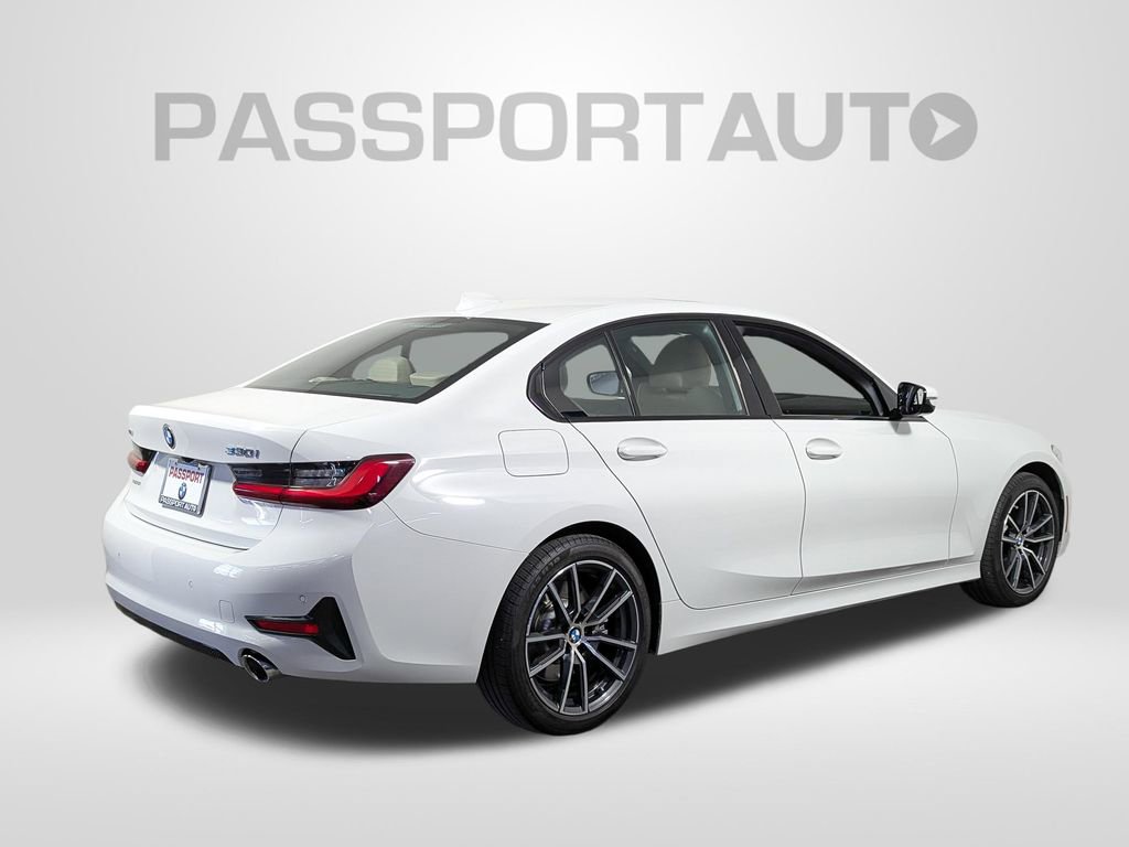 Certified 2022 BMW 330i xDrive Sedan w/ Premium Package 2 AWD/4WD image 7