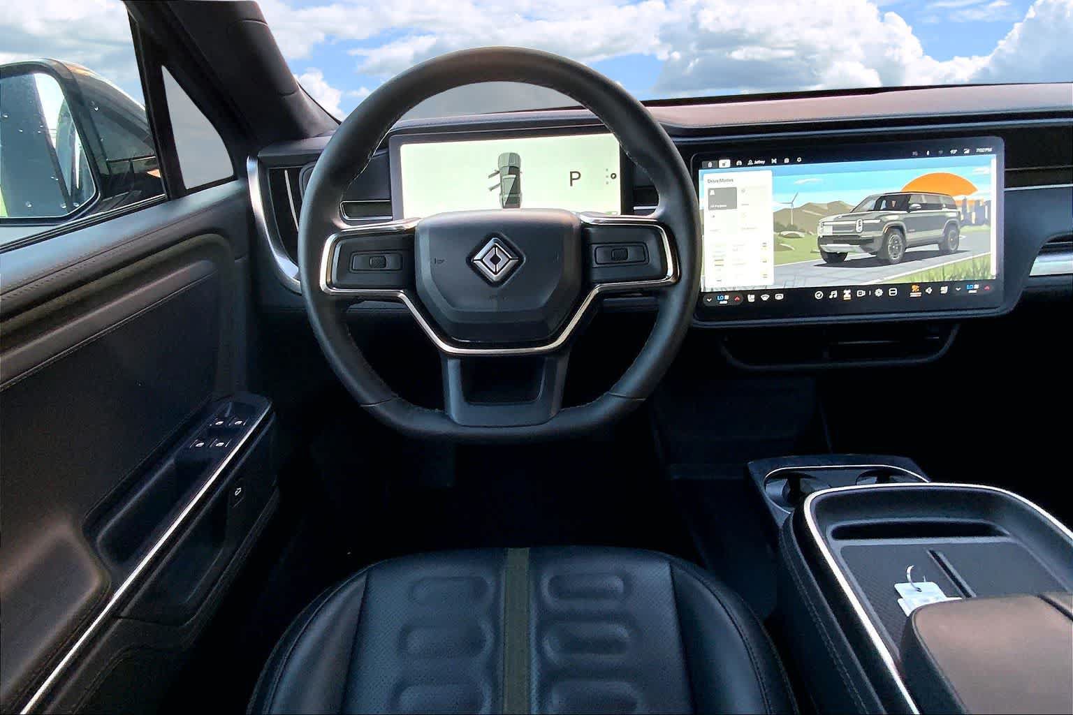 Used 2025 Rivian R1S Adventure Dual AWD/4WD image 14