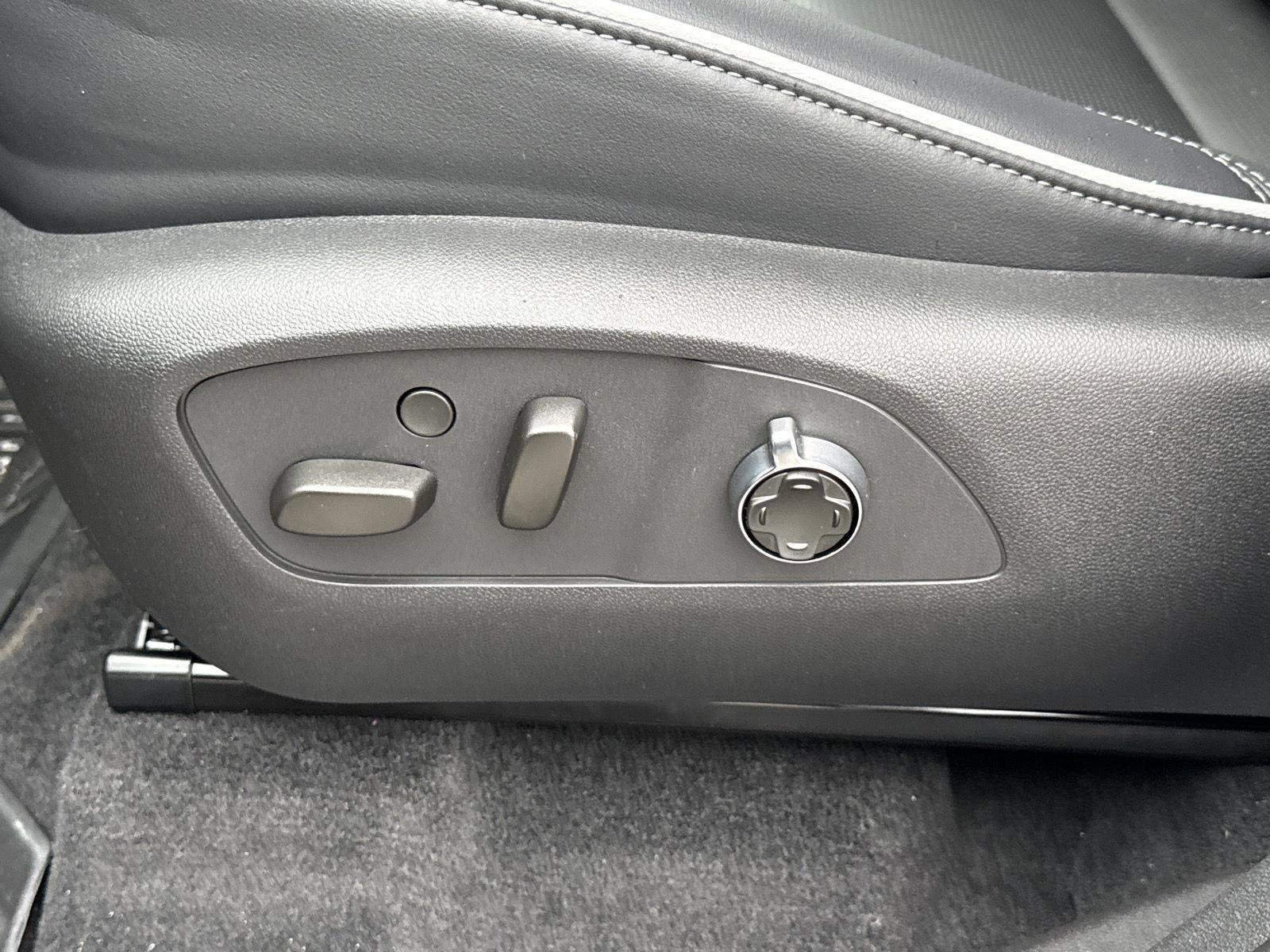 New 2026 Buick Enclave Avenir w/ Super Cruise Package image 22