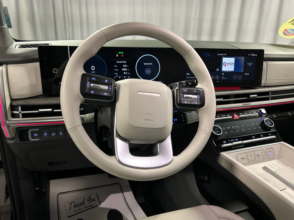 Used 2025 Hyundai Santa Fe Limited image 13