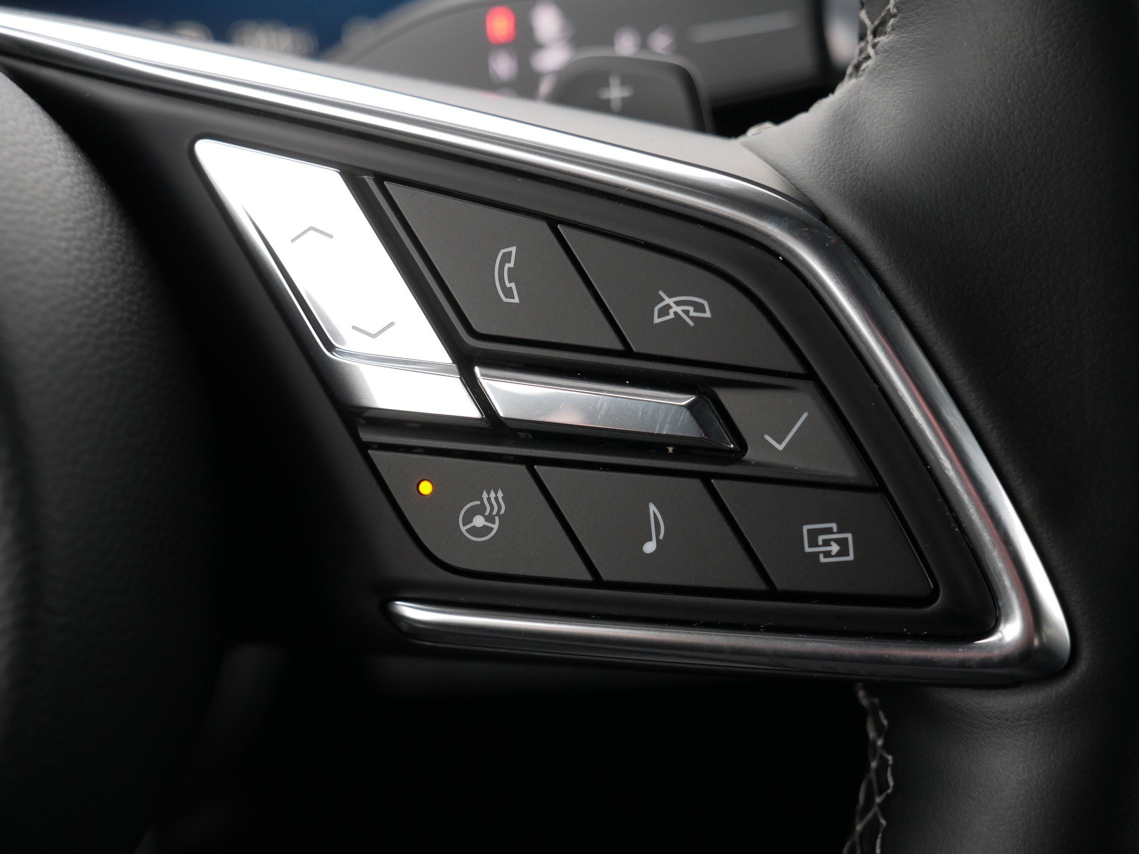 Used 2025 Buick Enclave Preferred image 29