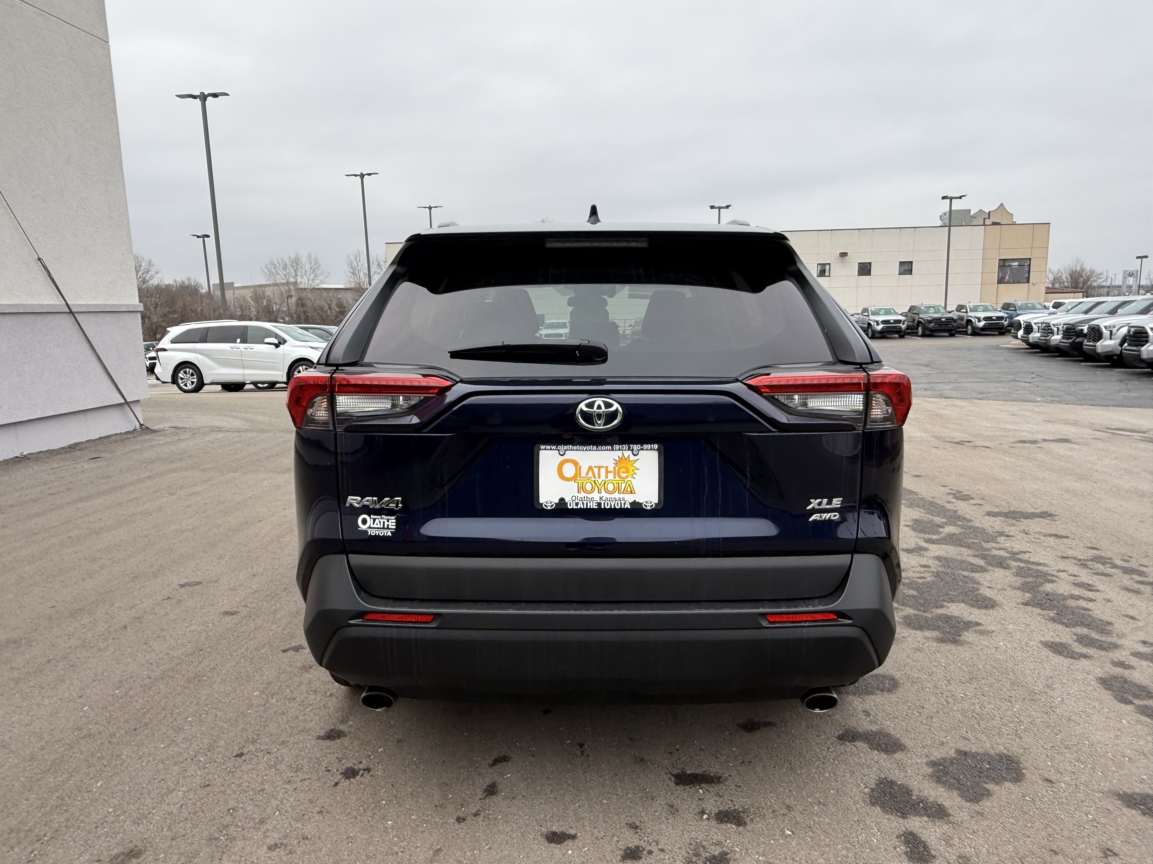 Certified 2022 Toyota RAV4 XLE Premium image 4