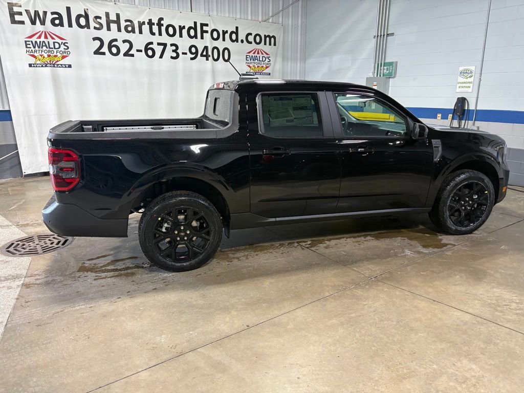 New 2026 Ford Maverick Lariat w/ Black Appearance Package image 7
