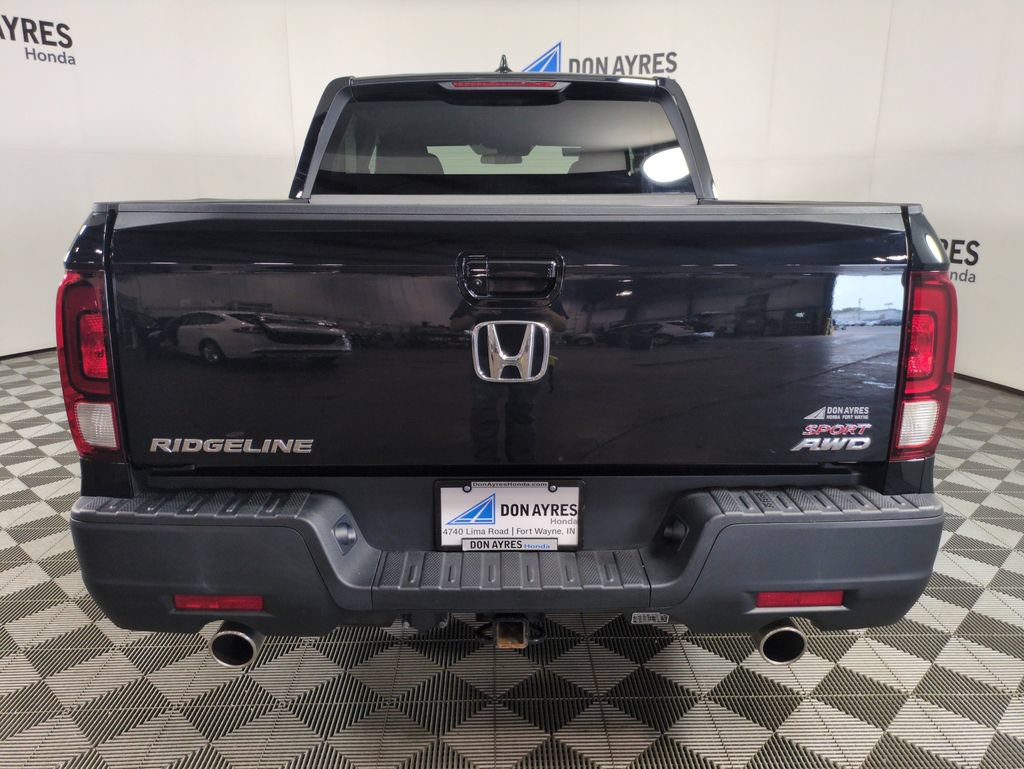 Used 2023 Honda Ridgeline Sport image 4
