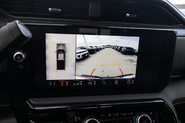 Used 2025 GMC Sierra 3500 AT4 w/ AT4 Premium Plus Package AWD/4WD image 20