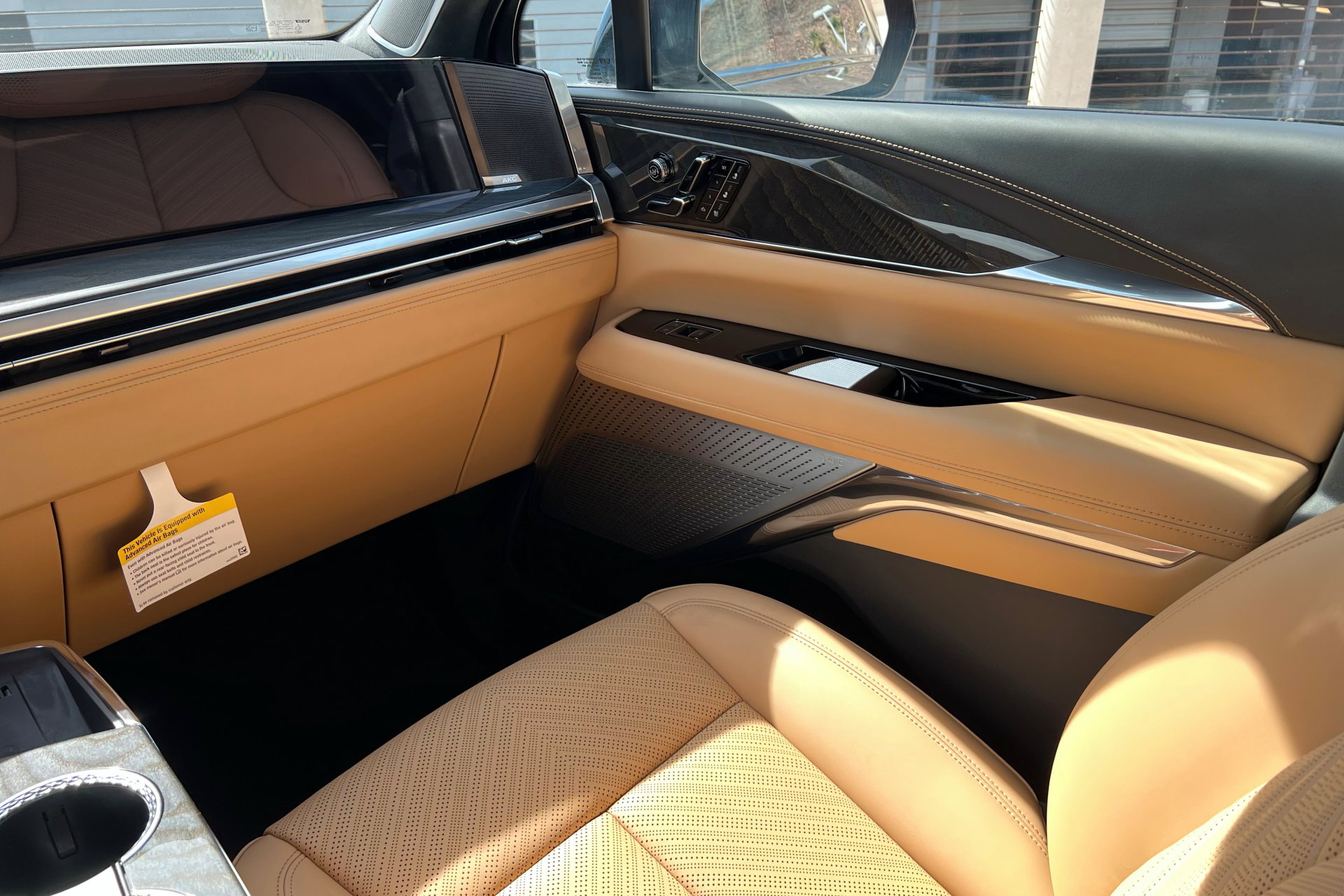 New 2025 Cadillac Escalade IQ Luxury 2 image 11