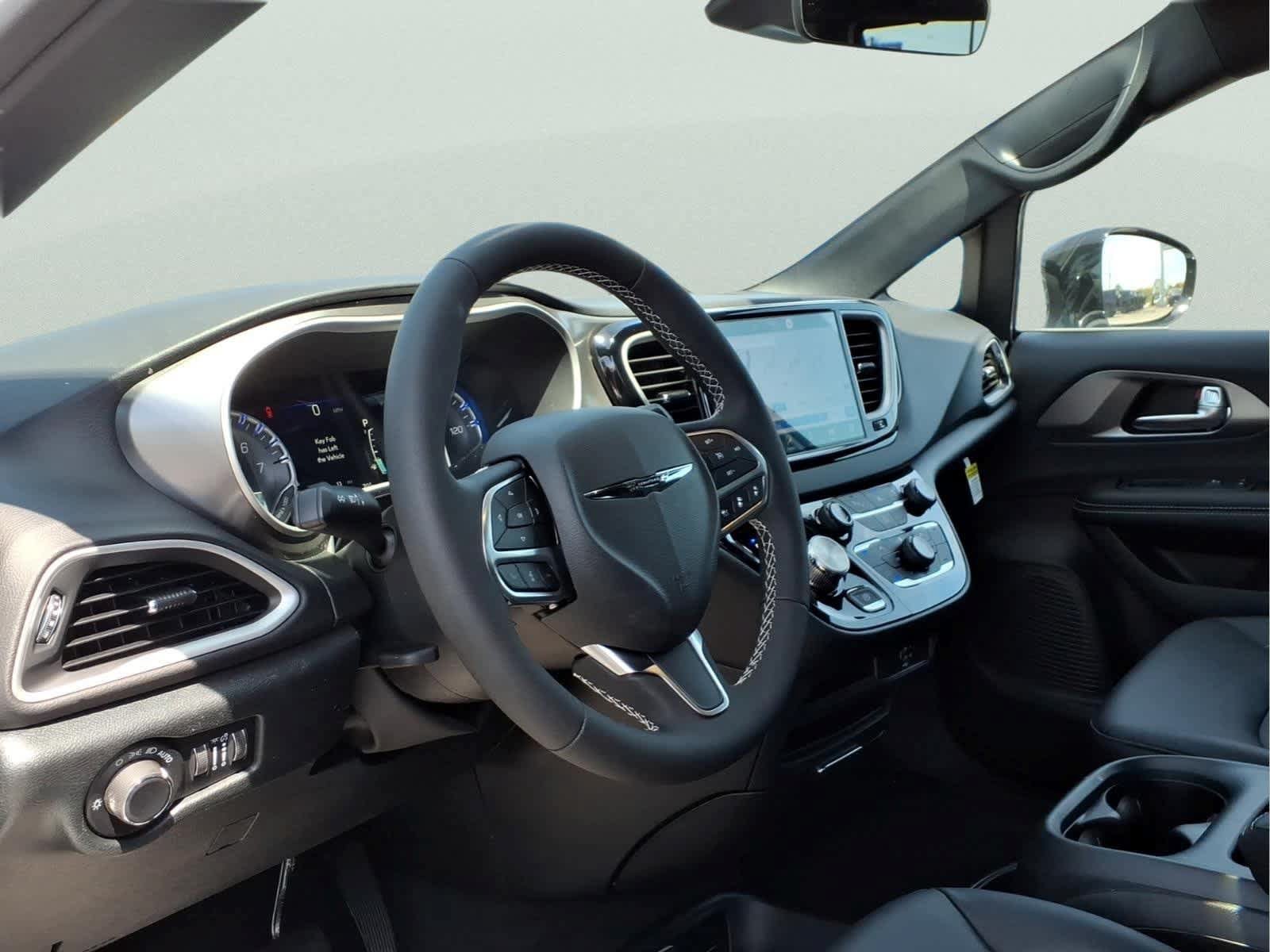 New 2026 Chrysler Voyager LX FWD image 8