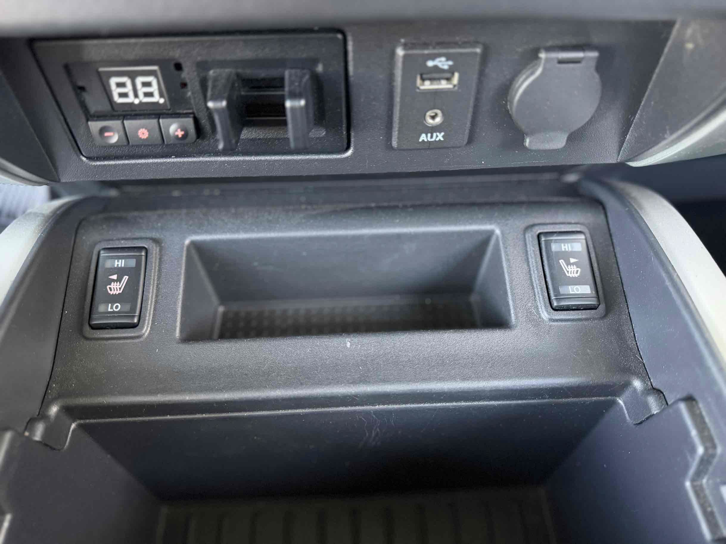 Used 2018 Nissan Titan SV w/ SV Convenience Package AWD/4WD image 22