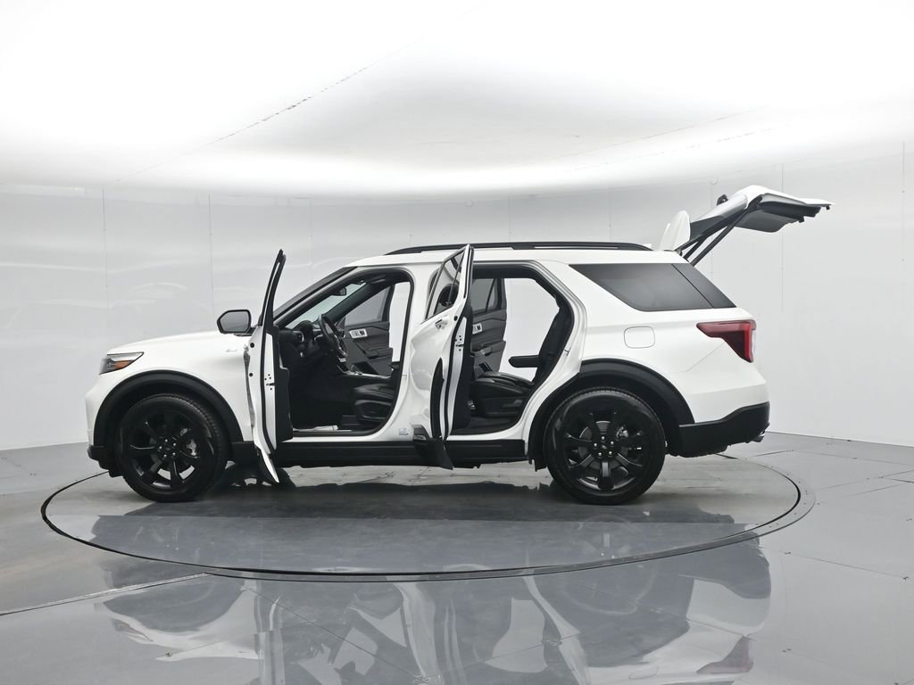 Certified 2023 Ford Explorer ST-Line w/ Class IV Trailer Tow Package image 31