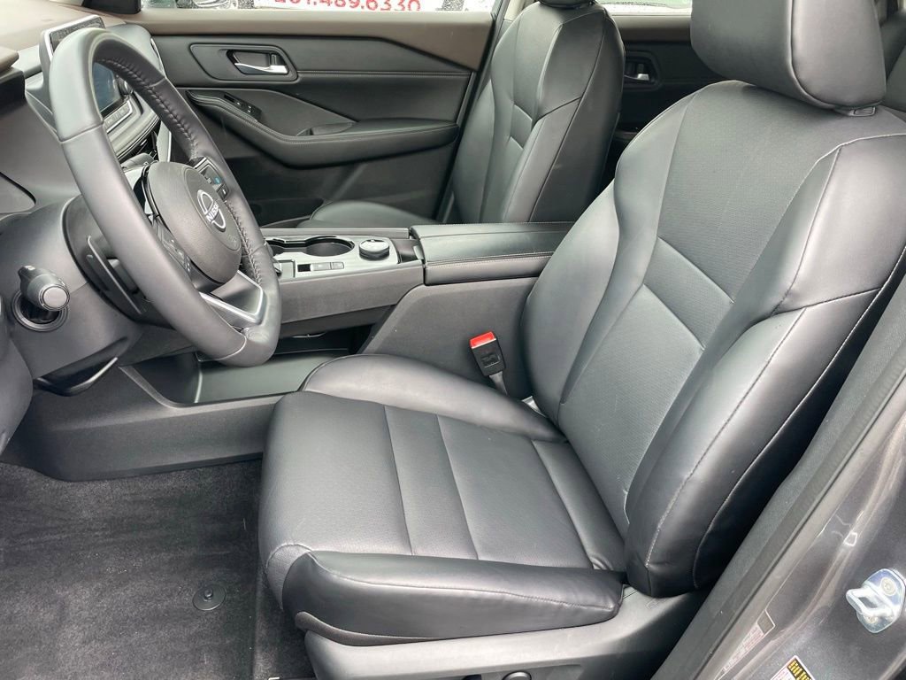 Certified 2023 Nissan Rogue SV w/ SV Premium B Package AWD/4WD image 7