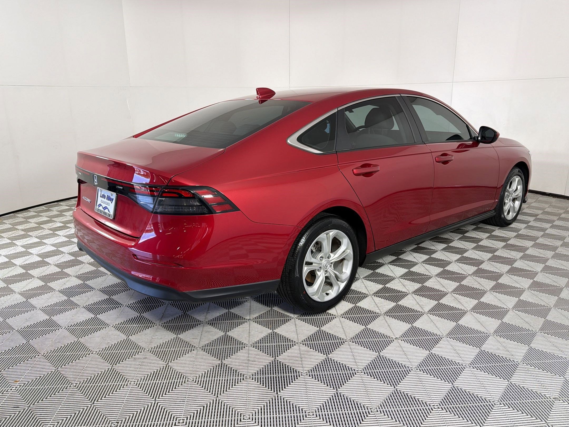 Certified 2023 Honda Accord LX image 9