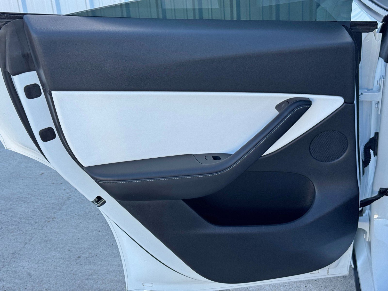 Used 2021 Tesla Model Y Long Range image 44