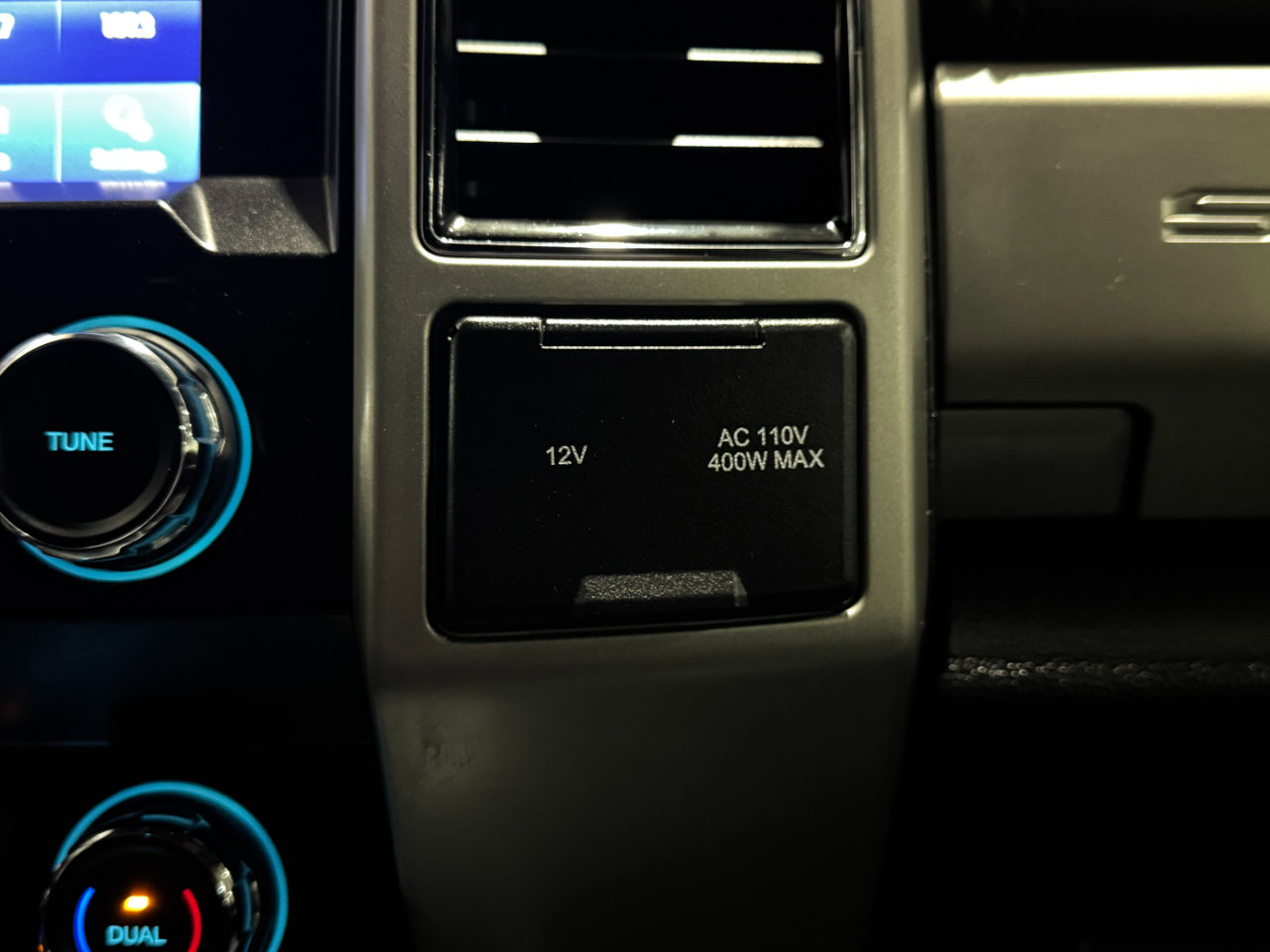 Used 2021 Ford F250 Lariat w/ Lariat Value Package image 26