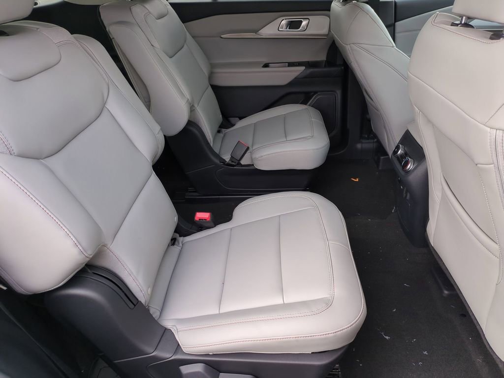 New 2026 Ford Explorer Active image 20