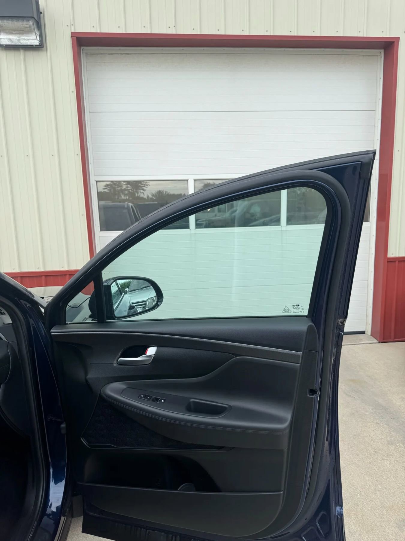 Used 2022 Hyundai Santa Fe SEL w/ Cargo Package image 17