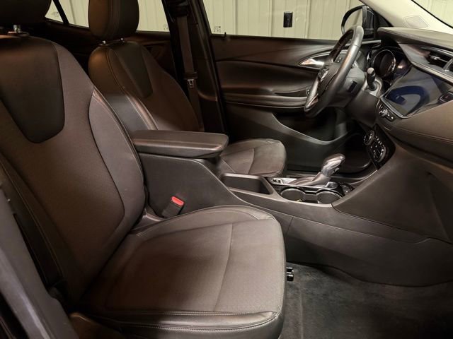 Used 2021 Buick Encore GX Select w/ Sport Touring Package image 27