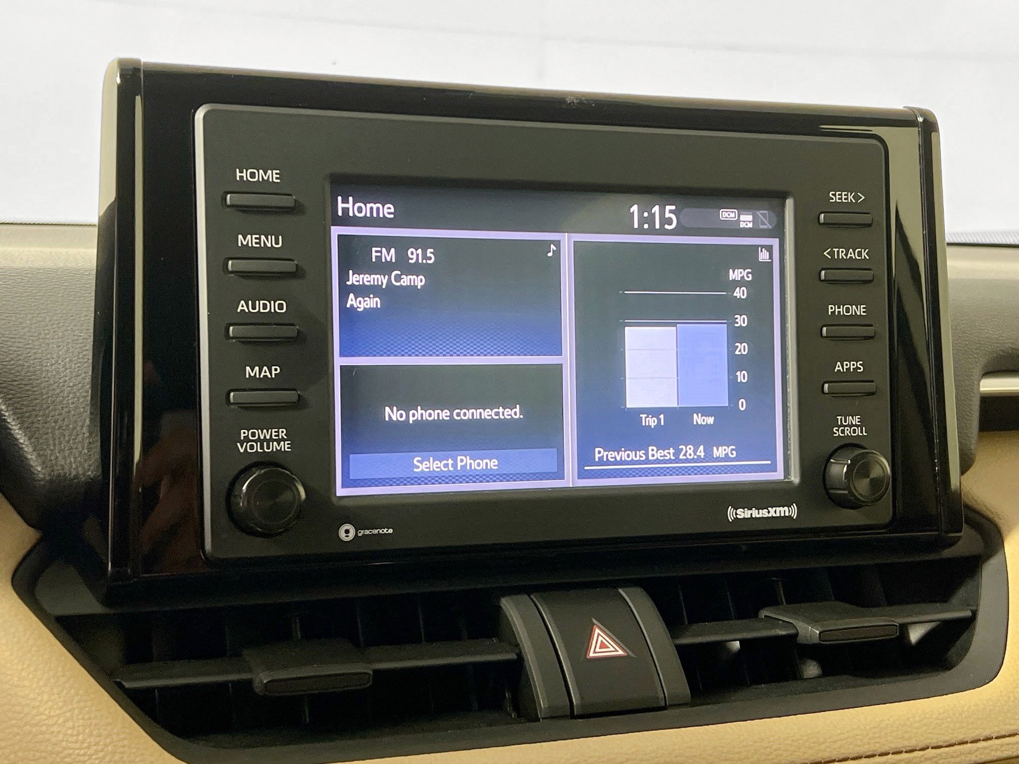 Used 2020 Toyota RAV4 XLE w/ Convenience Package image 28