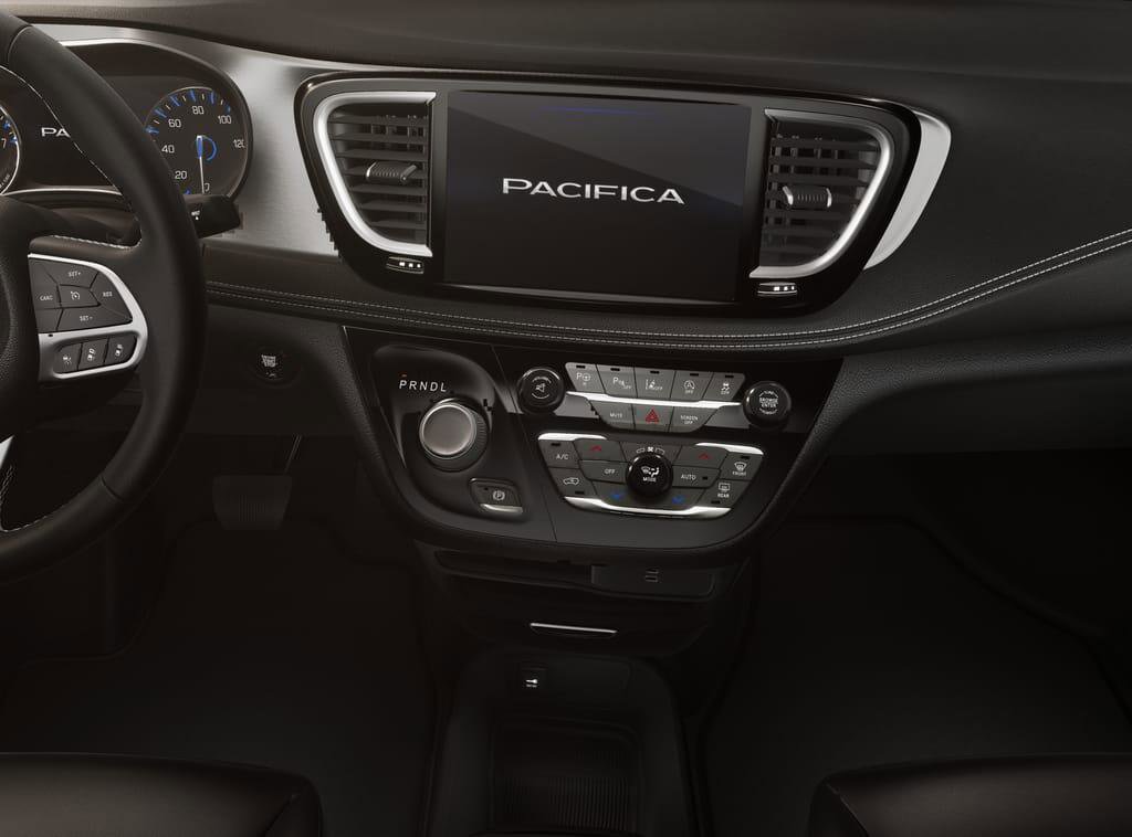 New 2026 Chrysler Pacifica Select image 5