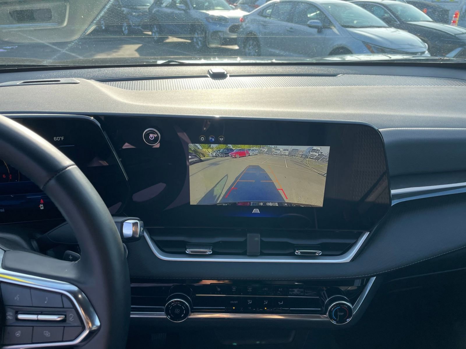 Used 2025 Chevrolet Equinox LT image 24