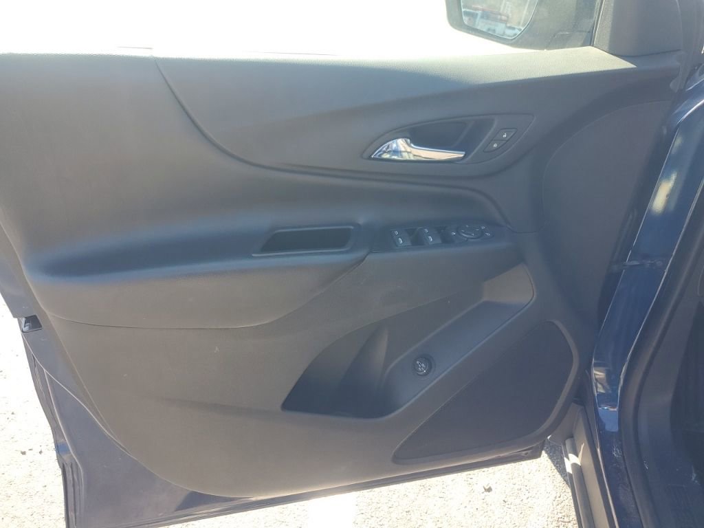 Used 2022 Chevrolet Equinox LT image 18