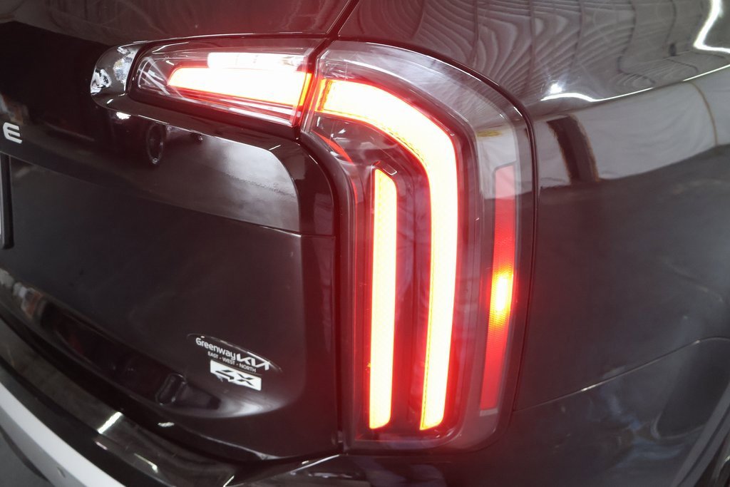 Used 2024 Kia Telluride EX image 30