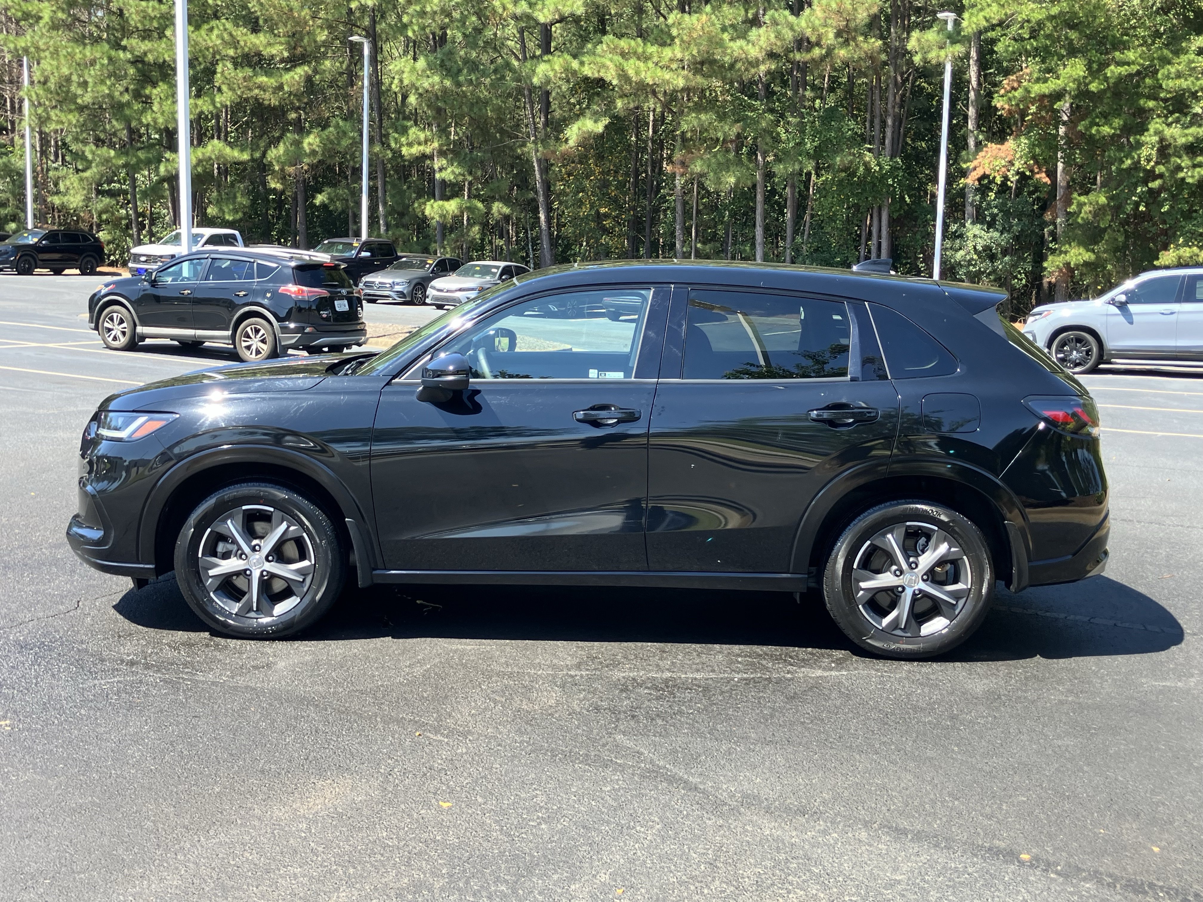 Certified 2024 Honda HR-V EX-L image 7