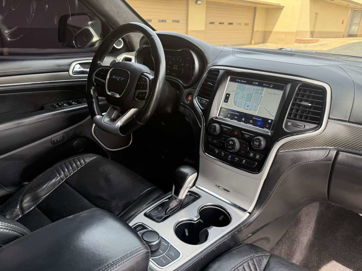 Used 2018 Jeep Grand Cherokee SRT AWD/4WD image 18