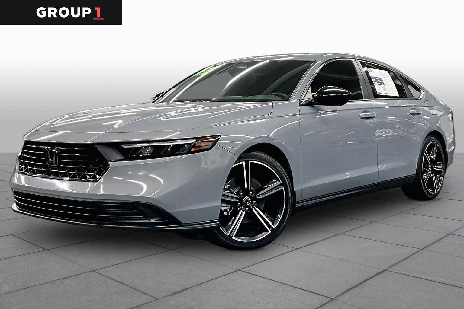 Used 2023 Honda Accord Sport image 1
