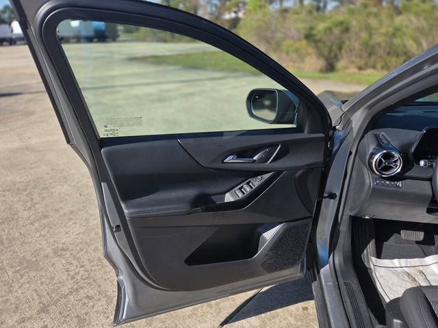 Used 2025 Chevrolet Equinox LT image 21