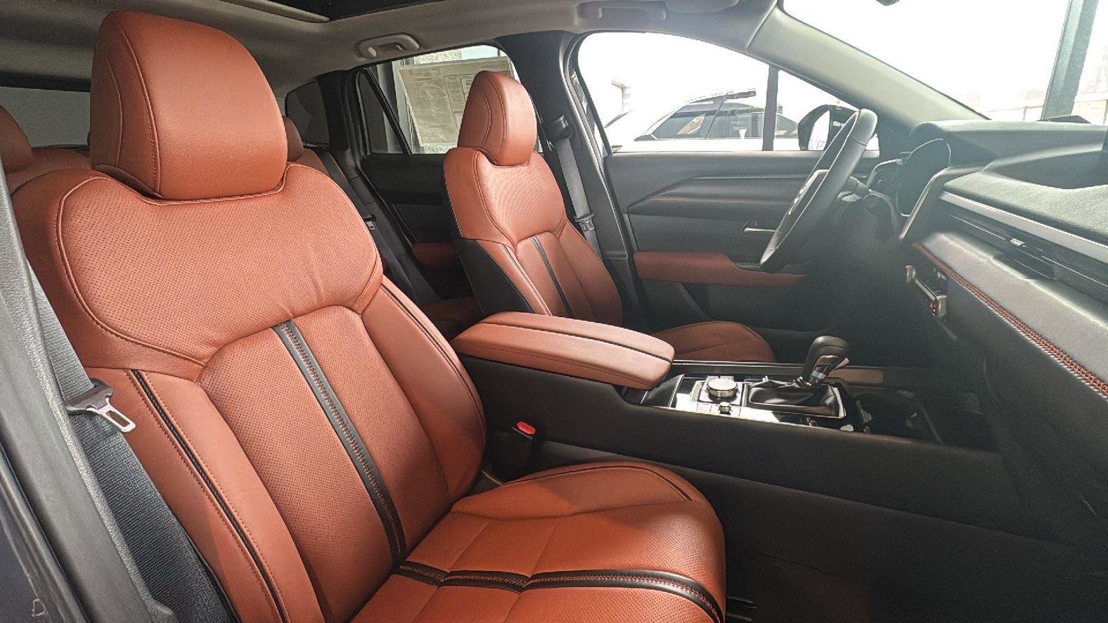 New 2025 MAZDA CX-50 Meridian Edition w/ Apex Package image 13
