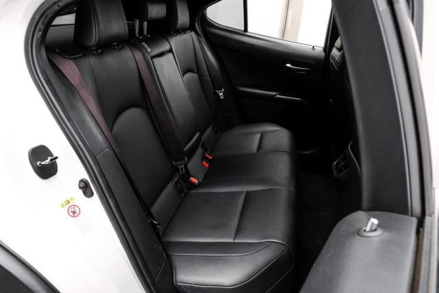 Used 2019 Lexus UX 200 w/ Premium Package FWD image 46