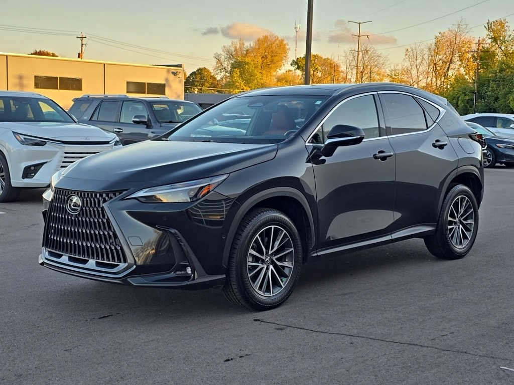 Used 2024 Lexus NX 300h AWD w/ Luxury Package image 3