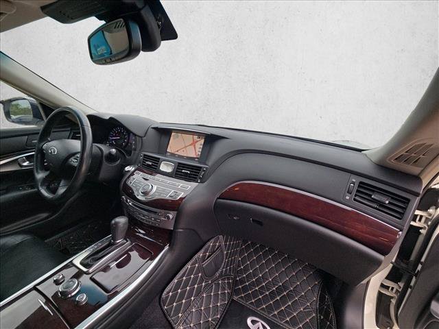 Used 2019 INFINITI Q70 Luxe RWD image 20
