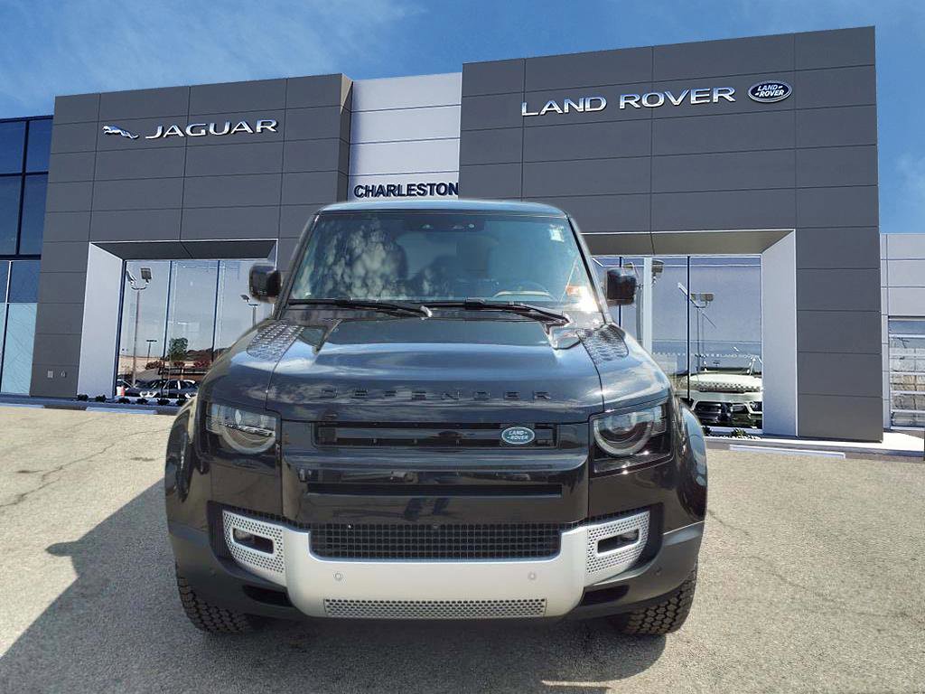 Used 2025 Land Rover Defender 110 S image 8