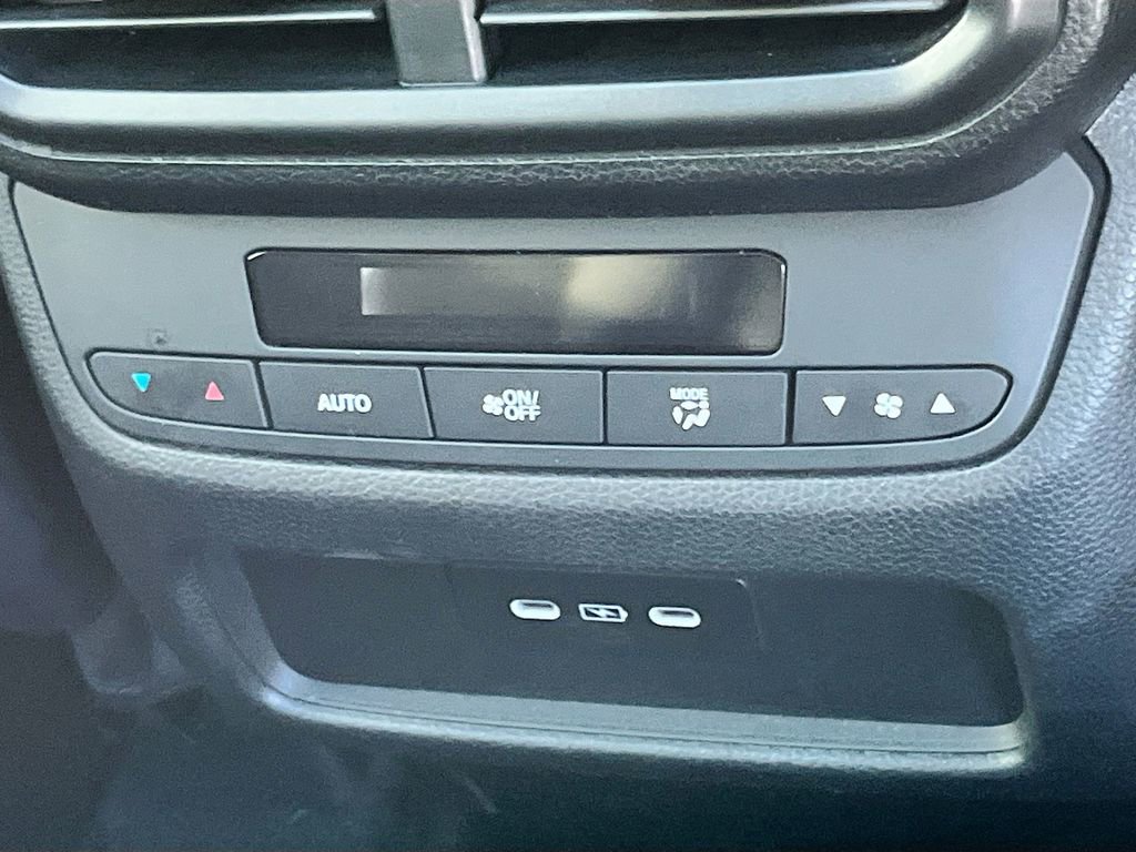 Used 2025 Honda Pilot Touring image 27