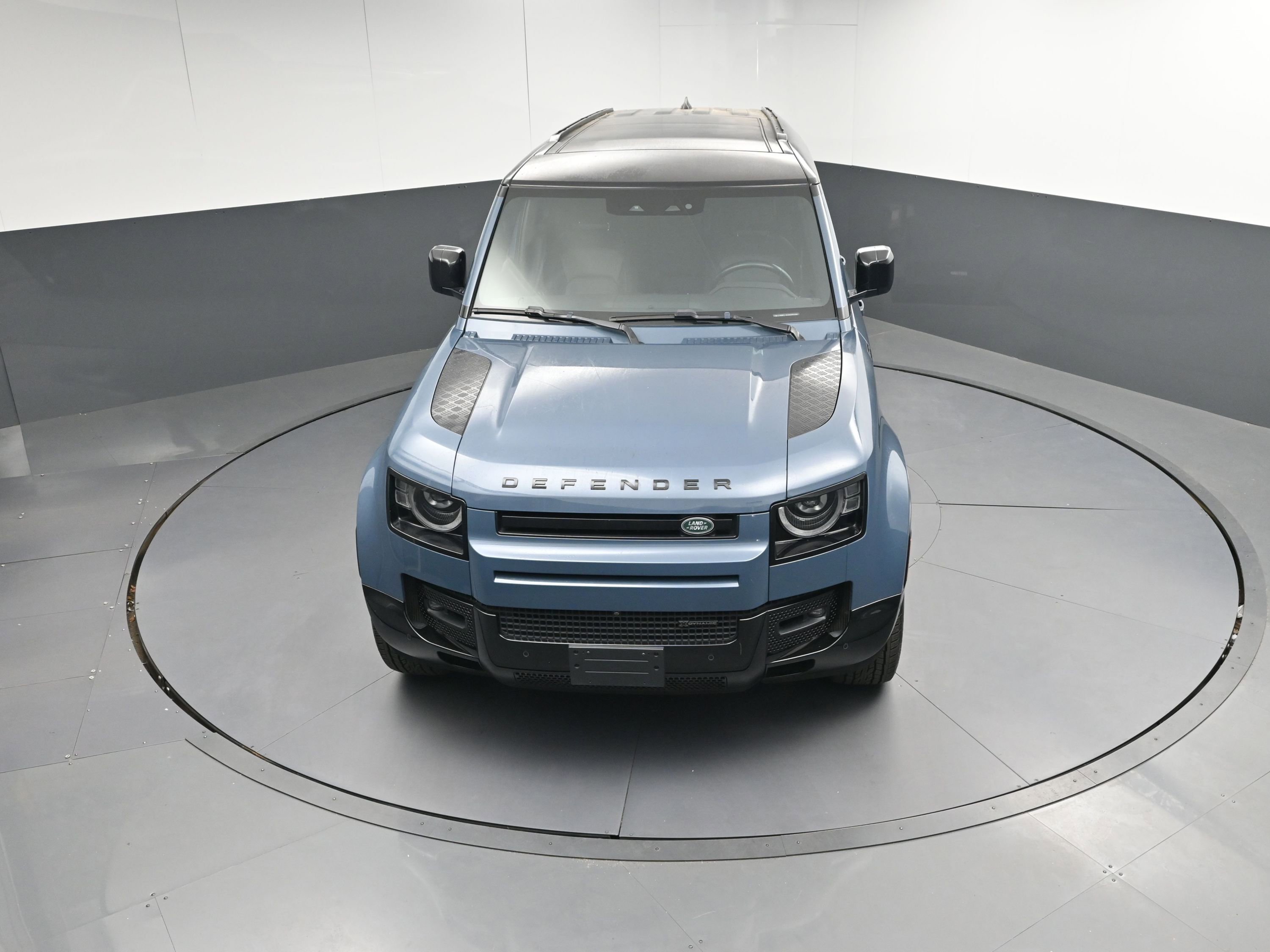 Certified 2023 Land Rover Defender 110 X-Dynamic SE image 40