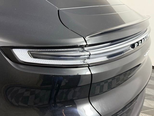 Certified 2025 Porsche Cayenne Coupe image 15